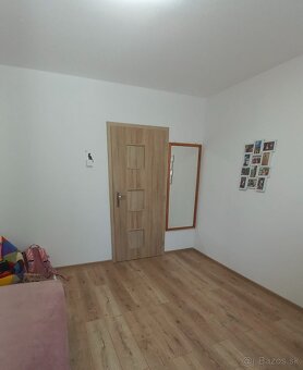Ponúkam na predaj 3-izbový byt v centre mesta Krompachy - 7
