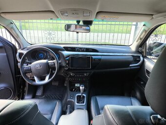 Toyota Hilux 2,4d 4x4 Slovenské 1.majitel - 7