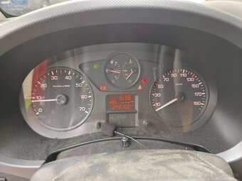Predám Citroen Berlingo 1.6 HDI 55kw 2011 - 7