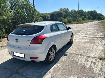 Kia Ceed - 7