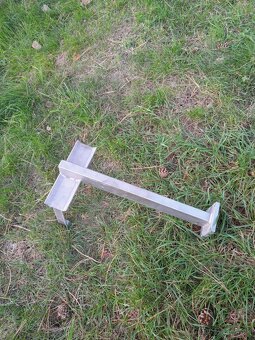 KONZOLA - ZAVES ANTIKORA - NEREZ  NEMAGNETICKA 12ks - 7