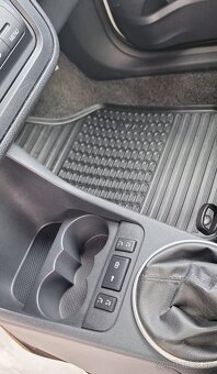 ŠKODA FABIA 1.4 16V - 7