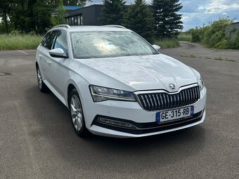 Škoda Superb Combi 2.0 Tdi DSG VIRTUAL Alcantara KESSY LED - 7