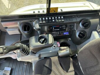 Takeuchi TB235-2 - 7