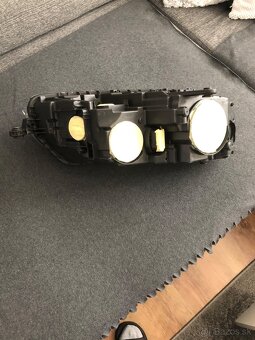 Skoda Octavia iii predne xenonove svetla - 7