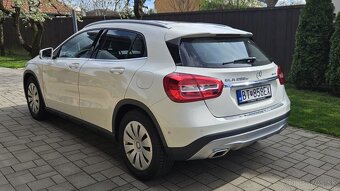 Mercedes-Benz GLA 200 d 4MATIC A/T - 7