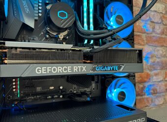 Ryzen 7 5800X3D\32GB\RTX 4070Ti\SSD\1000W Zdroj - 7