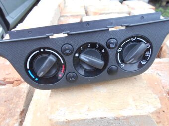 ovládač kúrenia na suzuki swift 1.3 - 7