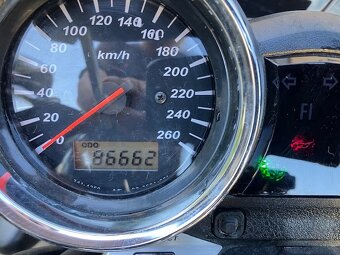 Suzuki GSX 1400 - 7