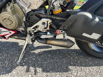 Ducati Streetfighter V4S - 7