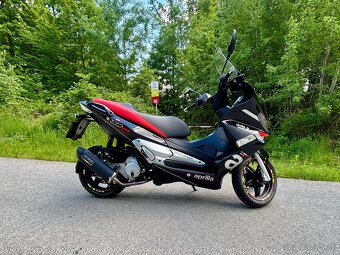 Predám Aprilia sr 125 max - 7