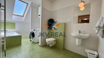 Zariadený 3-izbový mezonetový byt 83m2 +povala 17m2 - Senec - 7