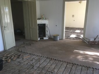 Liatinove kachle, pec - 7