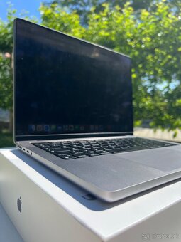 Macbook Pro 14” M1 - 7