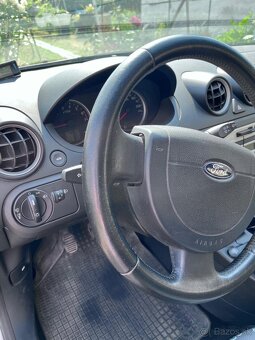 Ford Fiesta - 7