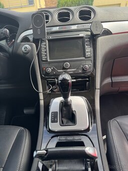 Ford S-Max - 7