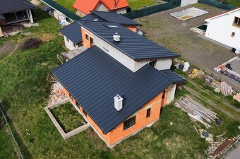 Rodinný dom - novostavba s okamžite obývateľnou časťou - 7