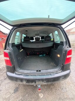 VW Touran 2.0 TDI - 7