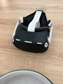 Meta Quest 2 (128 GB) + púzdro, návleky a príslušenstvo - 7