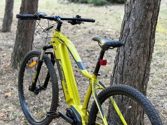 Krásny Easybike Soul - 10 km, metalická limetka, TOP stav - 7