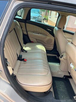 Lancia Delta 1.6jtdm 88kw 2010 - 7