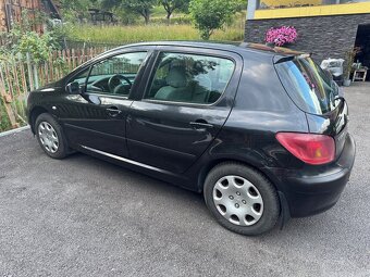 Peugeot 307 1.4 benzín - 7