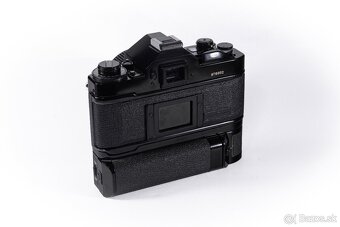 Canon A-1 a Canon FD 50mm f/1.4  Power Winder - 7