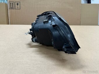LEVÁ PŘEDNÍ LAMPA V70 04-07 - 7