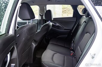 Hyundai i30 CW 1.4i 73kW / TOP STAV / 1. Majiteľ / - 7