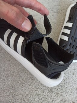 Sandálky Adidas veľ 28 - 7