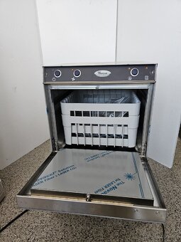 Profi umývačka skla Whirlpool - 7