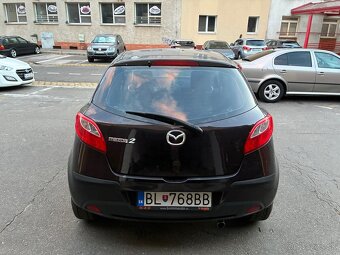 Mazda 2 - 7