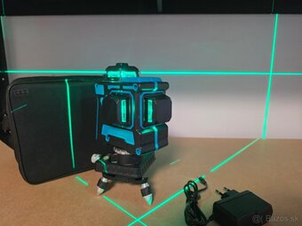 Krížový laser 3D Hilda 12 línií, zelený - 7