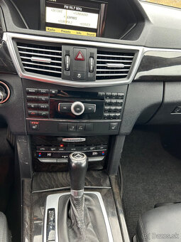 Mercedes E 220 - 7