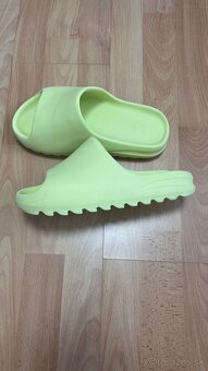Yeezy Slides Glow - 7