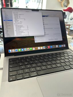 Apple Macbook Pro 14” M2 Max 32gb ram 1TB SSD - 7