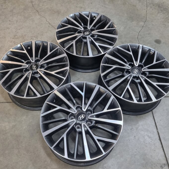 Hliníkové Hyundai disky 5x114,3 R18 7J ET51 - 7