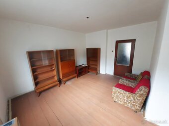 Rodinný dom s garážou na predaj, Handlová - 7