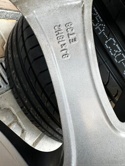 5x112 R18 8J Škoda Superb + 235/45 R18 letné (2025) - 7