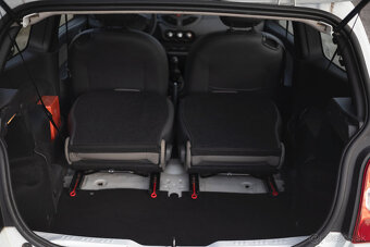 Renault Twingo II 1.2 - 7