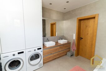 Priestranný bungalov v krásnom prostredí - 7