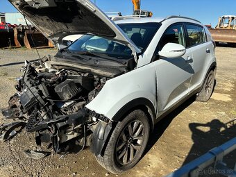 Predám havarované auto Kia Sportage 2015 - 7