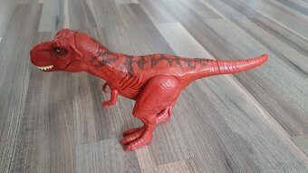 DINOSAURY – rôzne figúrky (menšie, väčšie) - 7