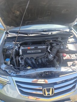 Honda Accord 2.4i Tourer 8g Facelift - 7