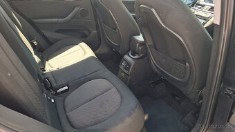 BMW X1 xDrive 18d Sport Line - 7