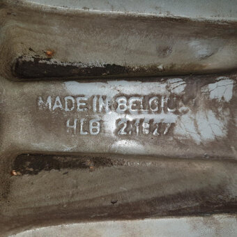 NISSAN disky 5x114,3 R18 7,5J ET35 - 7