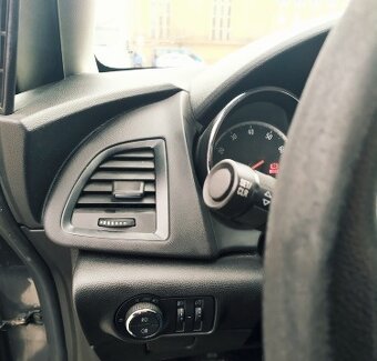 Opel Astra 1.4 74kw, LEN : 65 tisíc km - 7