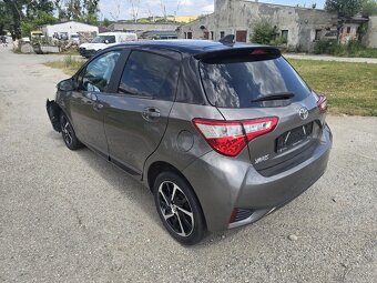 Toyota Yaris - 7