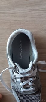 Topánky New Balance 40,5 v sivej farbe - 7