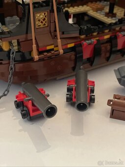 LEGO CREATOR 31109 Pirátska loď 3 v 1 - 7